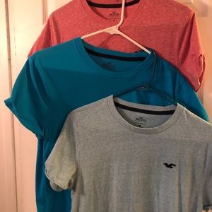 Three hollister t shirts (3 shirts for $20)